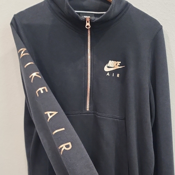 Nike Gold and Black Quarter-Zip Sweatshirt - Picture 5 of 6